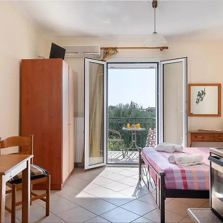 Vista Studios, Appartamento